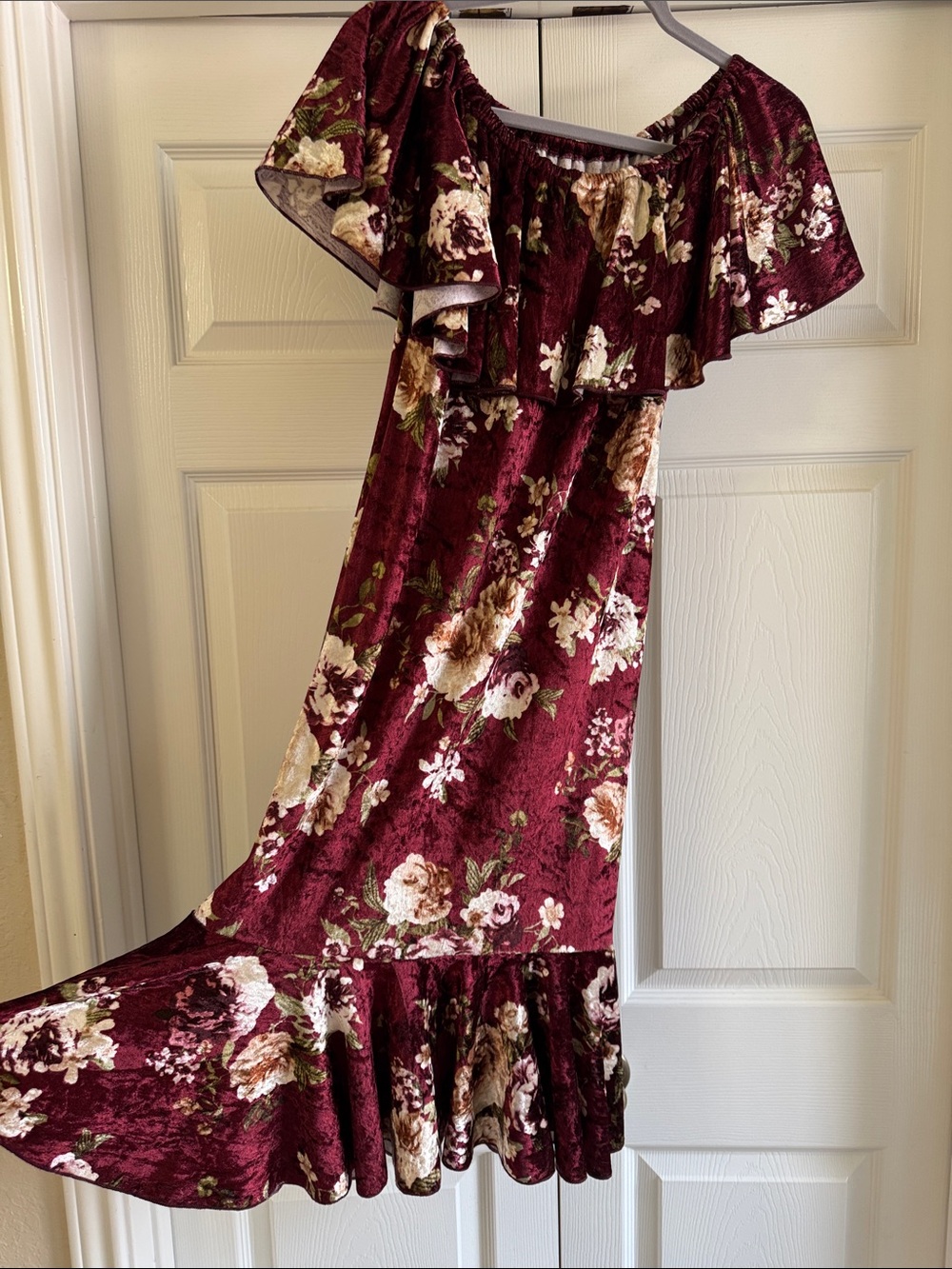 Off-Shoulder Floral Maxi Dress in Burgundy lularoe small sexy